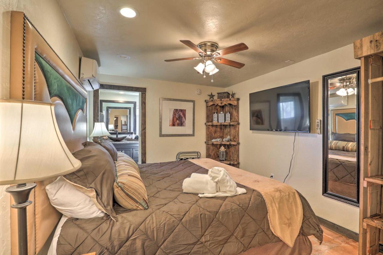 Pet-Friendly Tucson Casita Shared Hot Tub And Porch Villa Luaran gambar