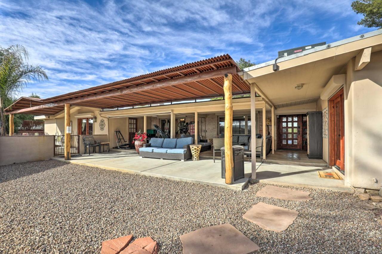 Pet-Friendly Tucson Casita Shared Hot Tub And Porch Villa Luaran gambar